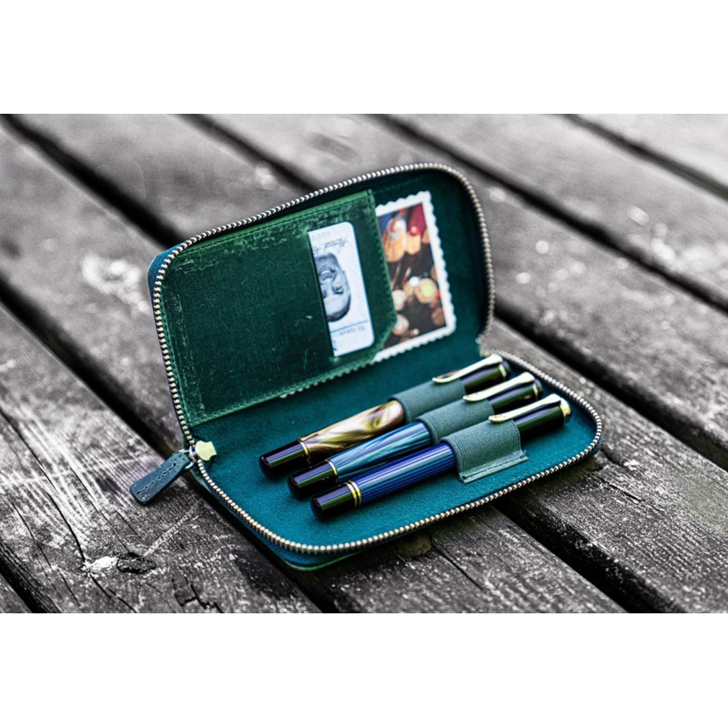 Galen Leather Zippered Three Pen Case in Crazy Horse Forest Green