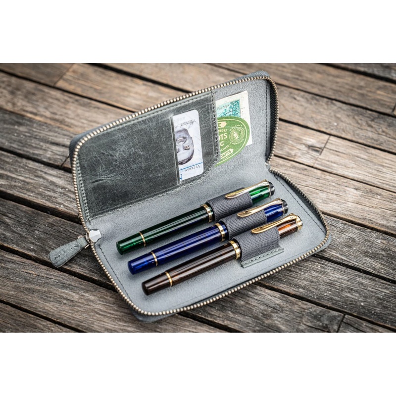 Galen Leather Zippered Three Pen Case in Crazy Horse Smoky Grey