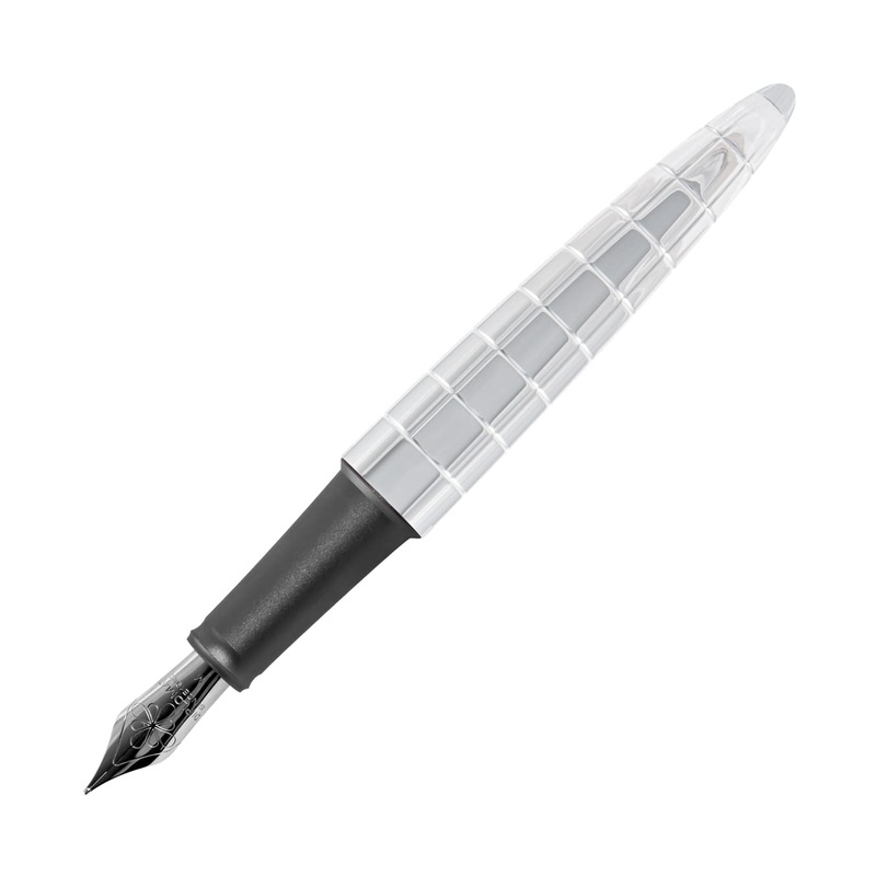 Diplomat Aero Fountain Pen in Rhomb