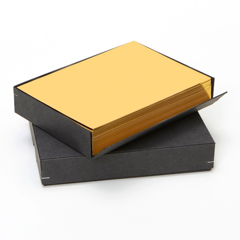 W co. Notecard and Envelope with Gold Edges (5 x 7)