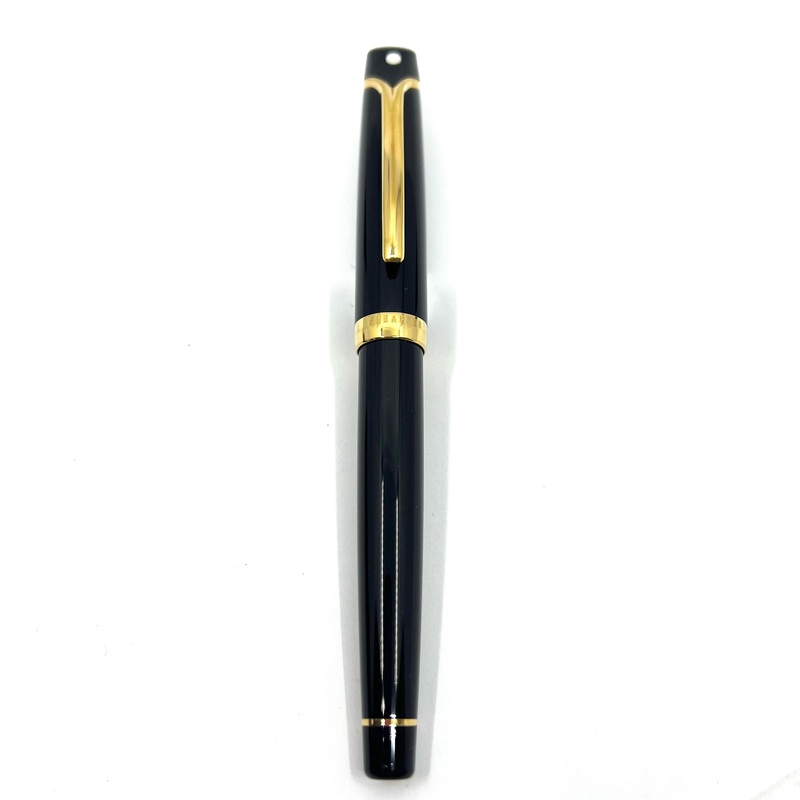 Sheaffer Valor Fountain Pen  - Broad 14kt Gold Nib