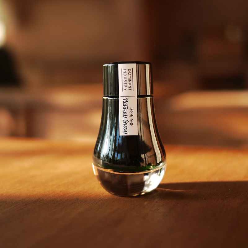 DOMINANT, Ink Bottle - Pearl NATURAL GREEN 25ml.