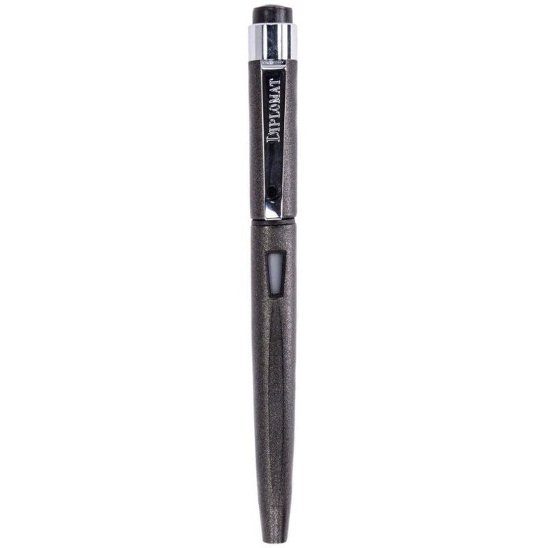 DIPLOMAT, Fountain Pen - MAGNUM CROW BLACK.